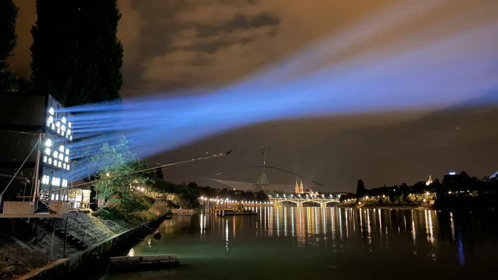 Roche 125 Jahre - Tower Projection_v4.png